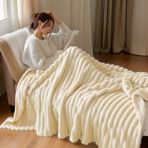 Cozy Collection | Fleece Blanket with Ultra-Soft Fabric | Stylish Home Decor for Warmth and Comfort