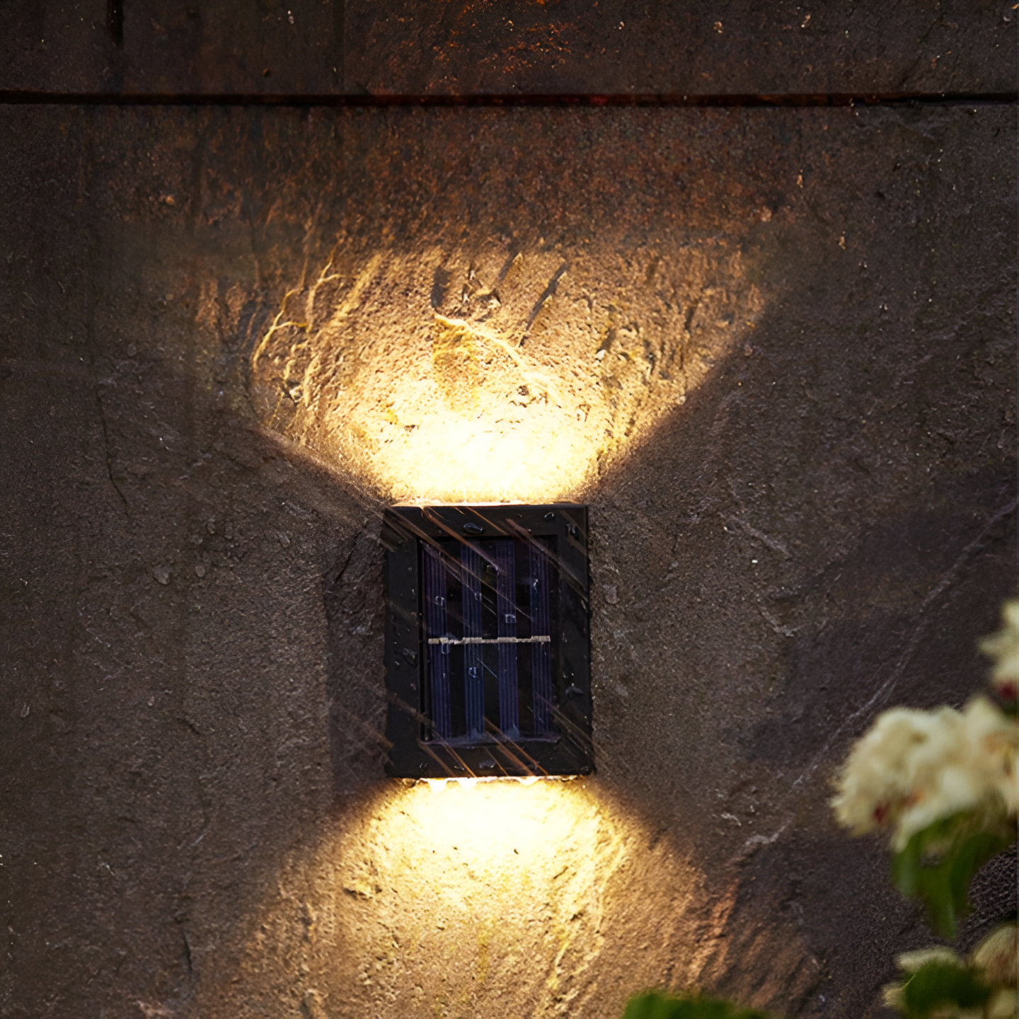 Elegant Solar Outdoor Lights | IP65 Waterproof LED Fixtures for Modern Facades