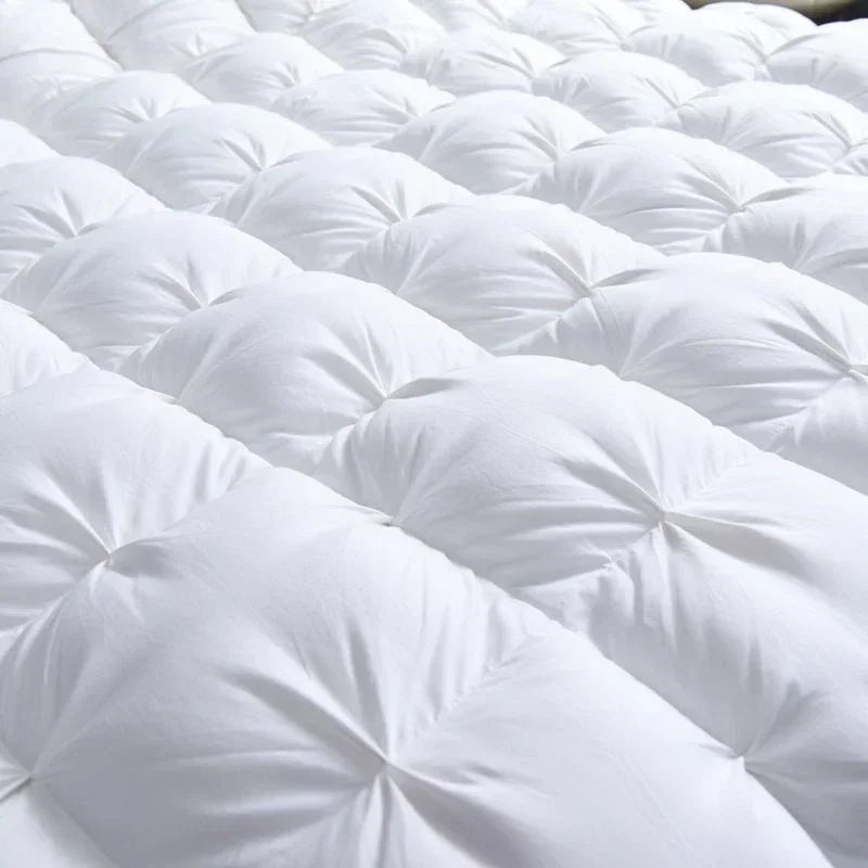 Luxury Goose Down Duvet Insert with Thick Insulation | Soft Cotton for Ultimate Warmth