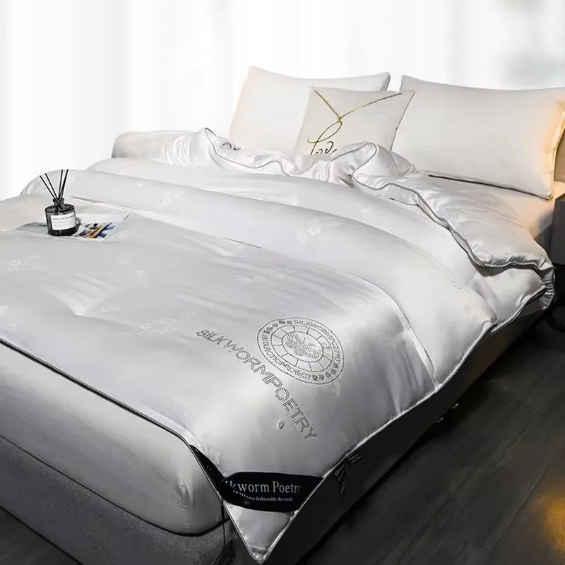 Luxury Winter Duvet | 100% Mulberry Silk Down Comforter with Thick Core | Optimal Warmth for Cold Nights
