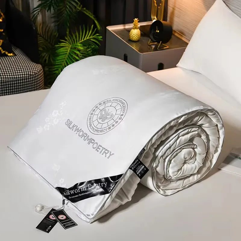 Luxury Winter Duvet | 100% Mulberry Silk Down Comforter with Thick Core | Optimal Warmth for Cold Nights
