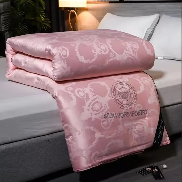 Luxury Winter Duvet | 100% Mulberry Silk Down Comforter with Thick Core | Optimal Warmth for Cold Nights