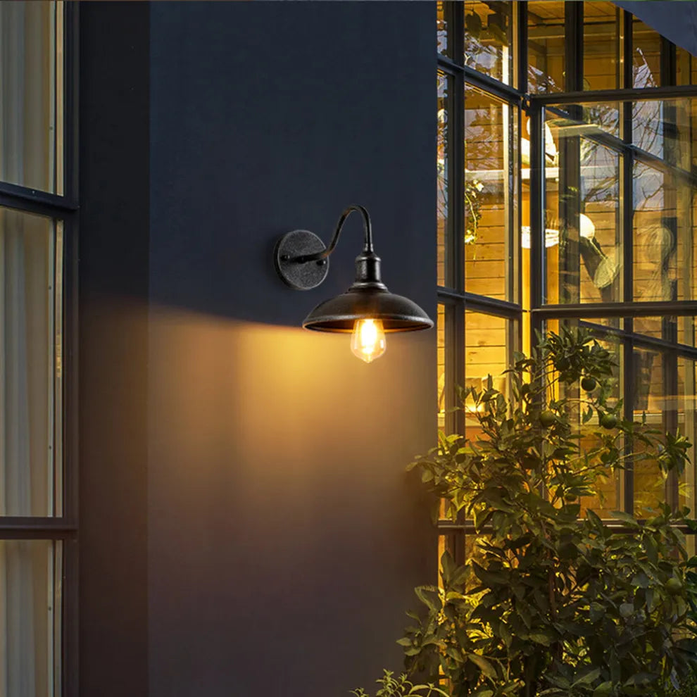 Outdoor Wall Lamp | Modern Design with Two Color Options | Ideal for Entrances and Gardens