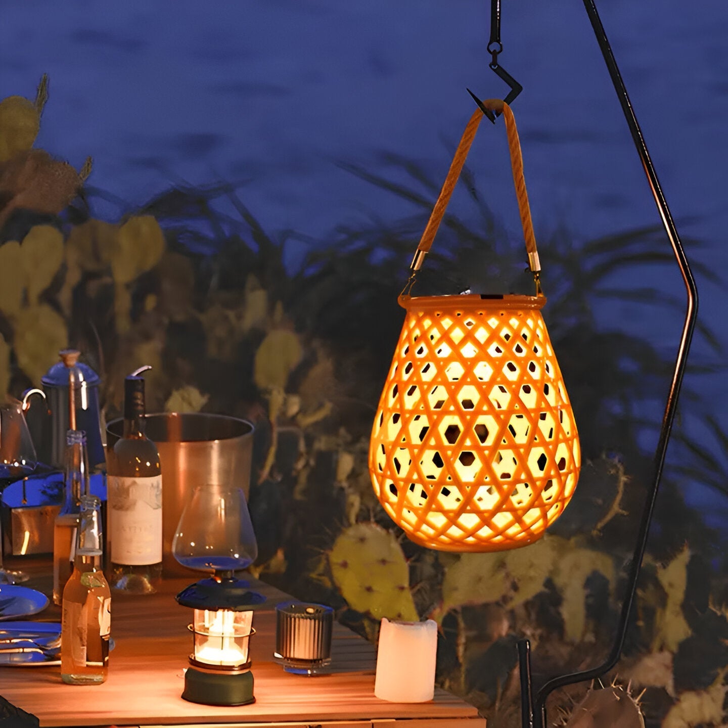 Solar Garden Lights | Bamboo Design with Automatic Dusk Sensor | Weather-Resistant Outdoor Lighting for Eco-Friendly Ambiance