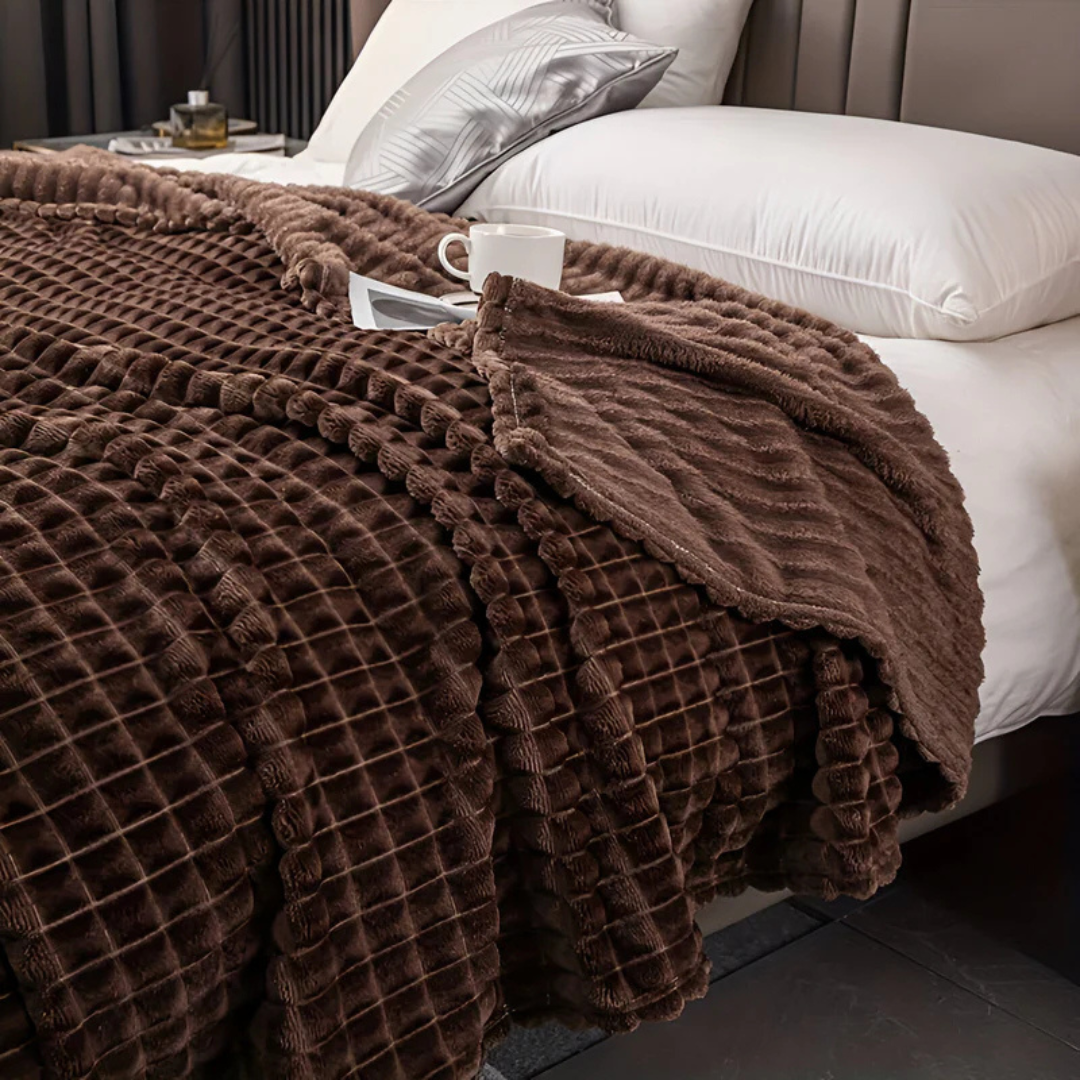 Ultra-Soft Fleece Blanket with Extra Warm Insulation | Cozy Throw for Comfort